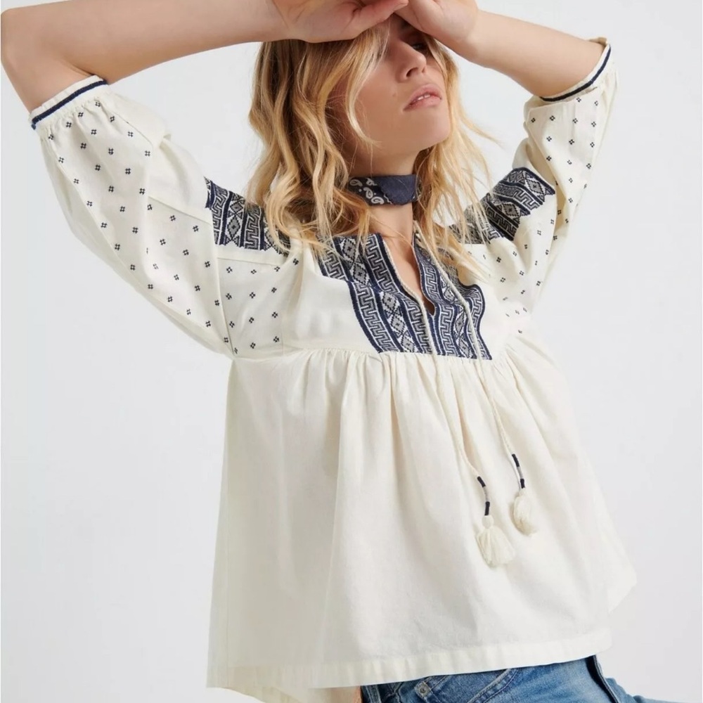 LUCKY BRAND Embroidered Peasant Blue White Top Medium Vtg inspire